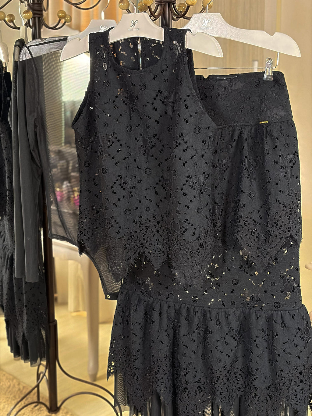 Top Ravena - Preto